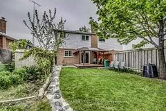 296 Lara Wood, Mississauga, On L5a 3a9