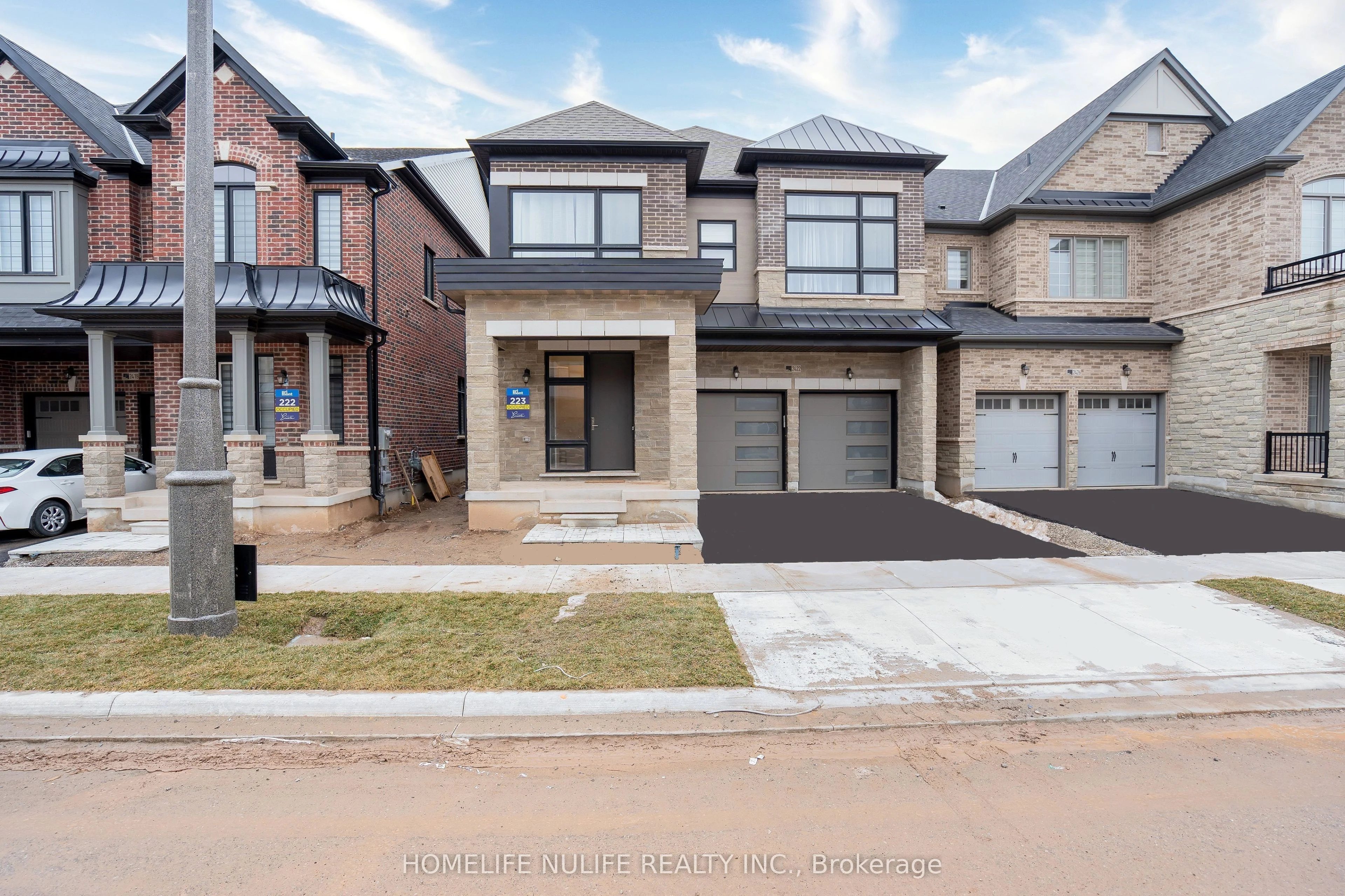 2422 Charles Cornwall Avenue, Oakville, ON L6M 5M4