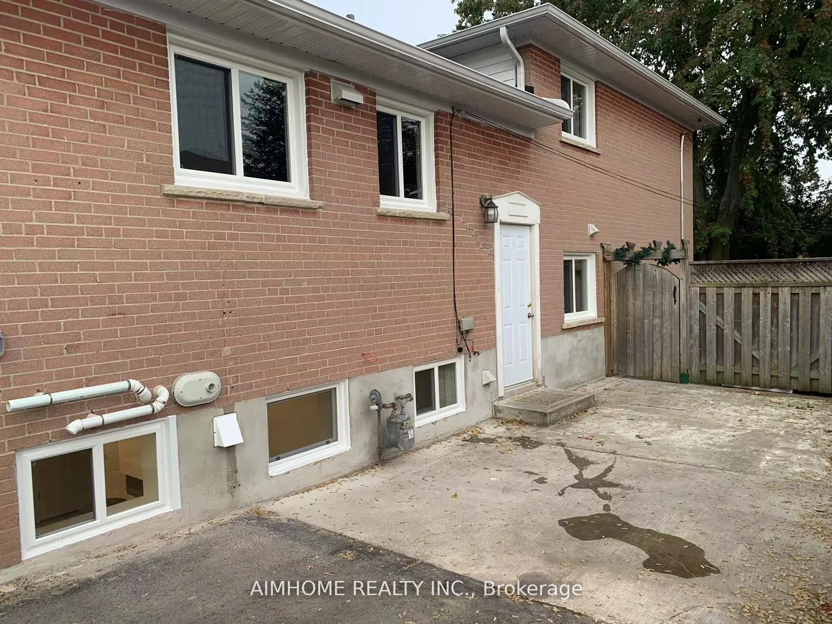 1321 Redbank Crescent Lower, Oakville, On L6h 1y4