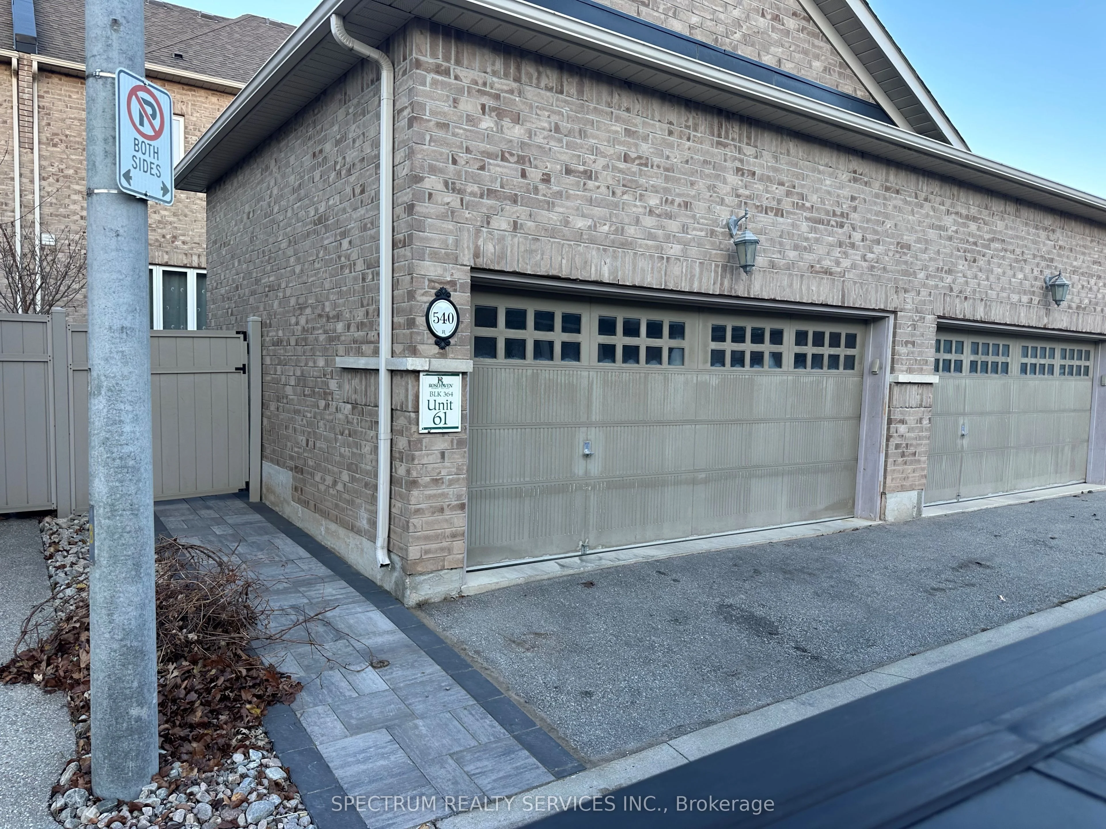 540 Sixteen Mile Drive, Oakville, On L6m 0r2