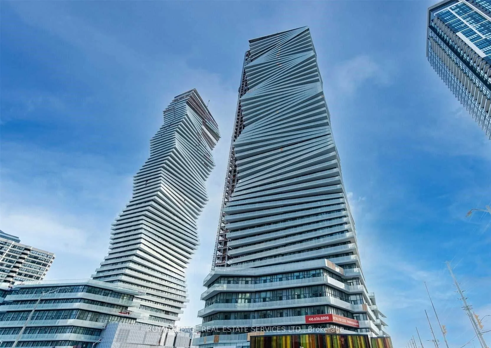 3900 Confederation Parkway 1403, Mississauga, On L5b 0m3