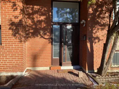 35 Maryhill Drive Bsmt, Toronto W10, On M9v 3c1