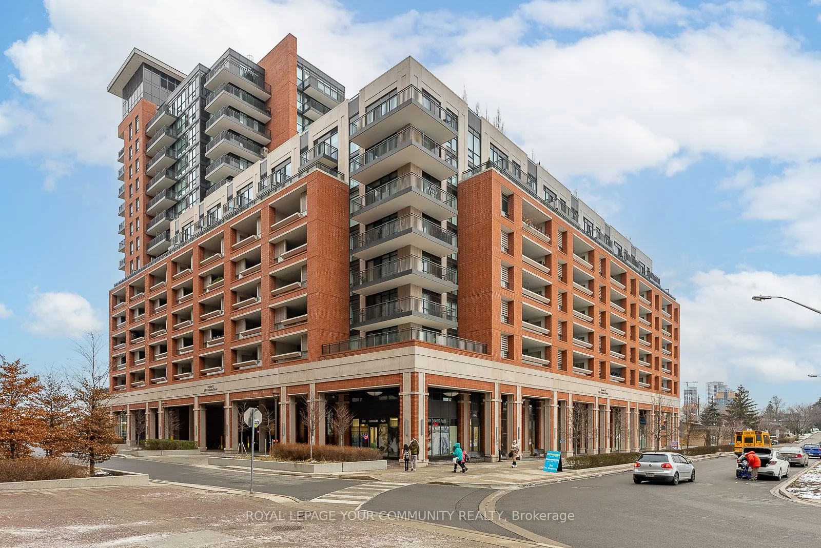 3091 Dufferin Street 1501, Toronto W04, On M6a 2s7