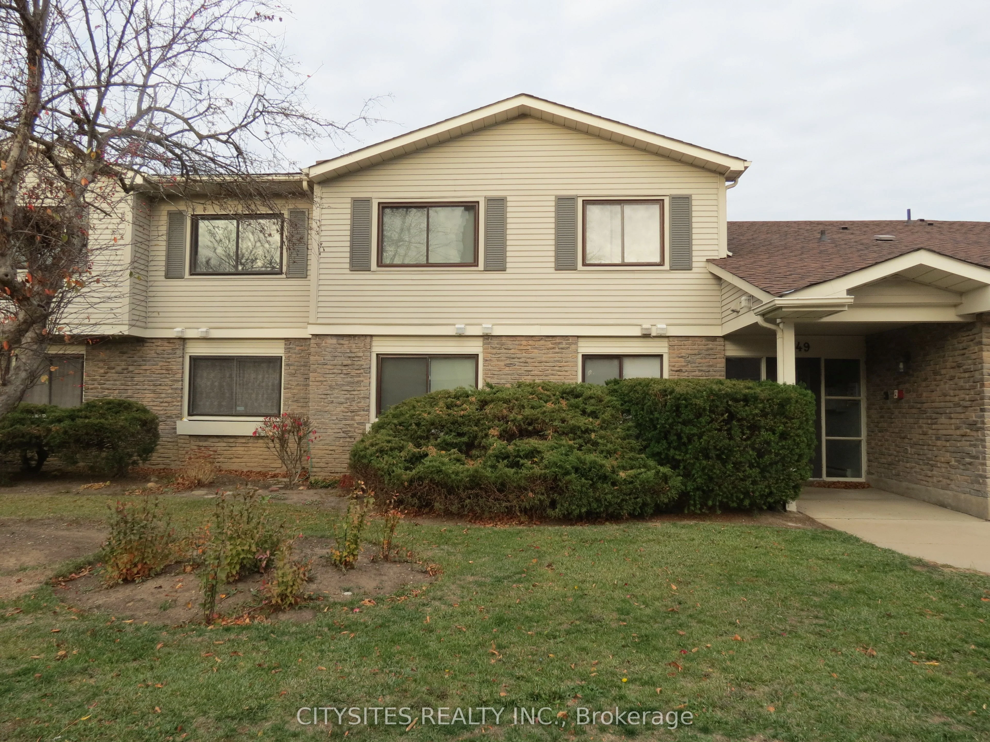 2701 Aquitaine Avenue 48, Mississauga, ON L5N 2H7
