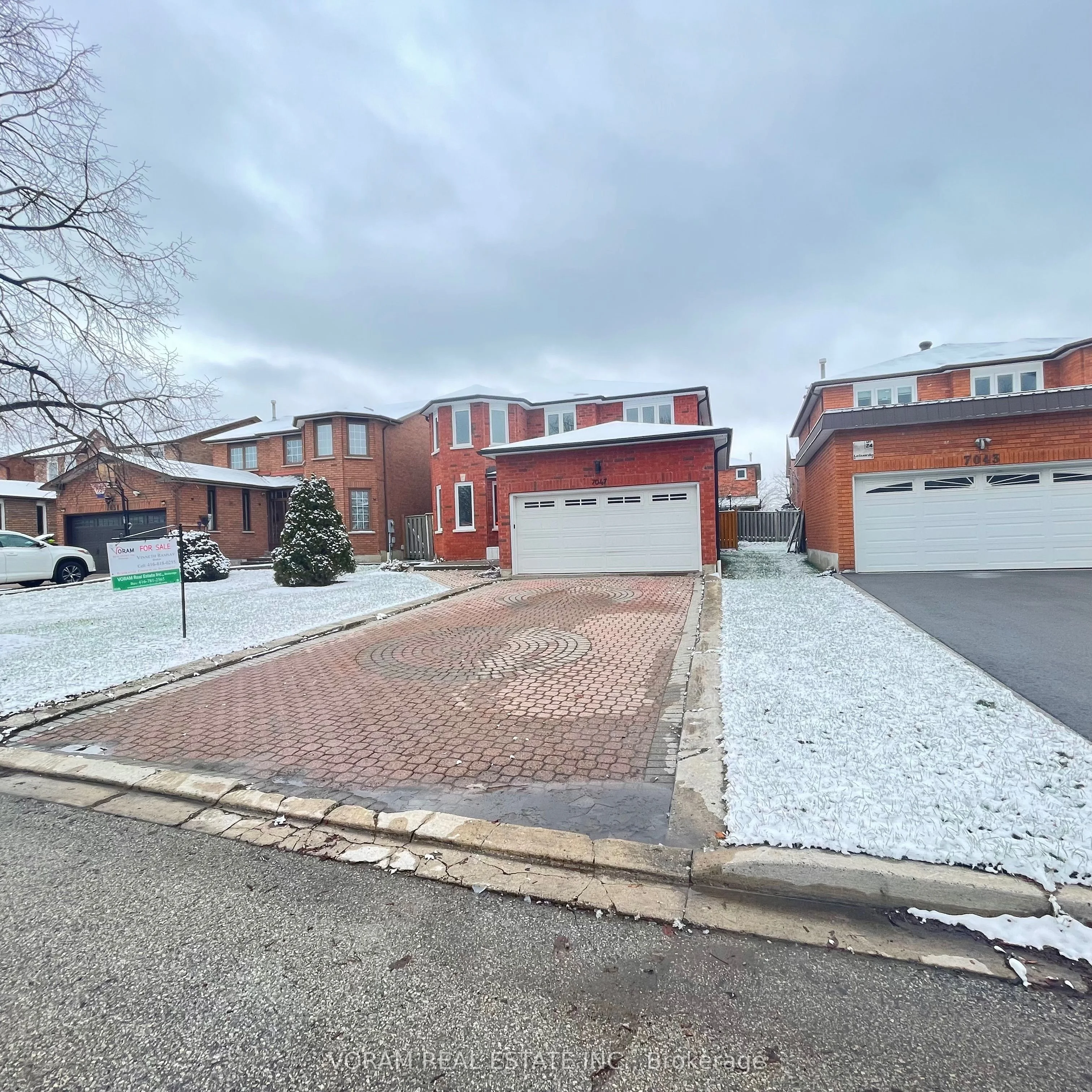 7047 Dalewood Drive, Mississauga, On L4t 4g1