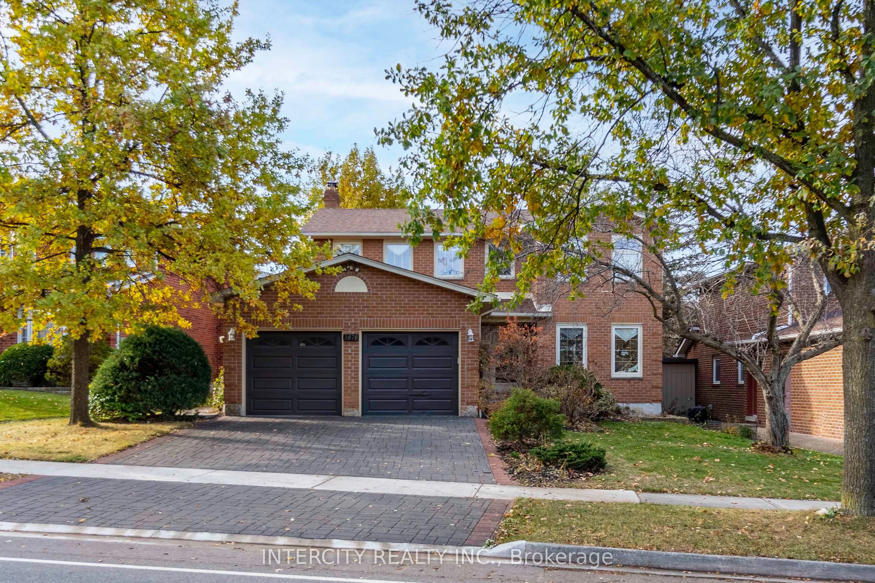5878 Turney Drive, Mississauga, On L5m 2r8