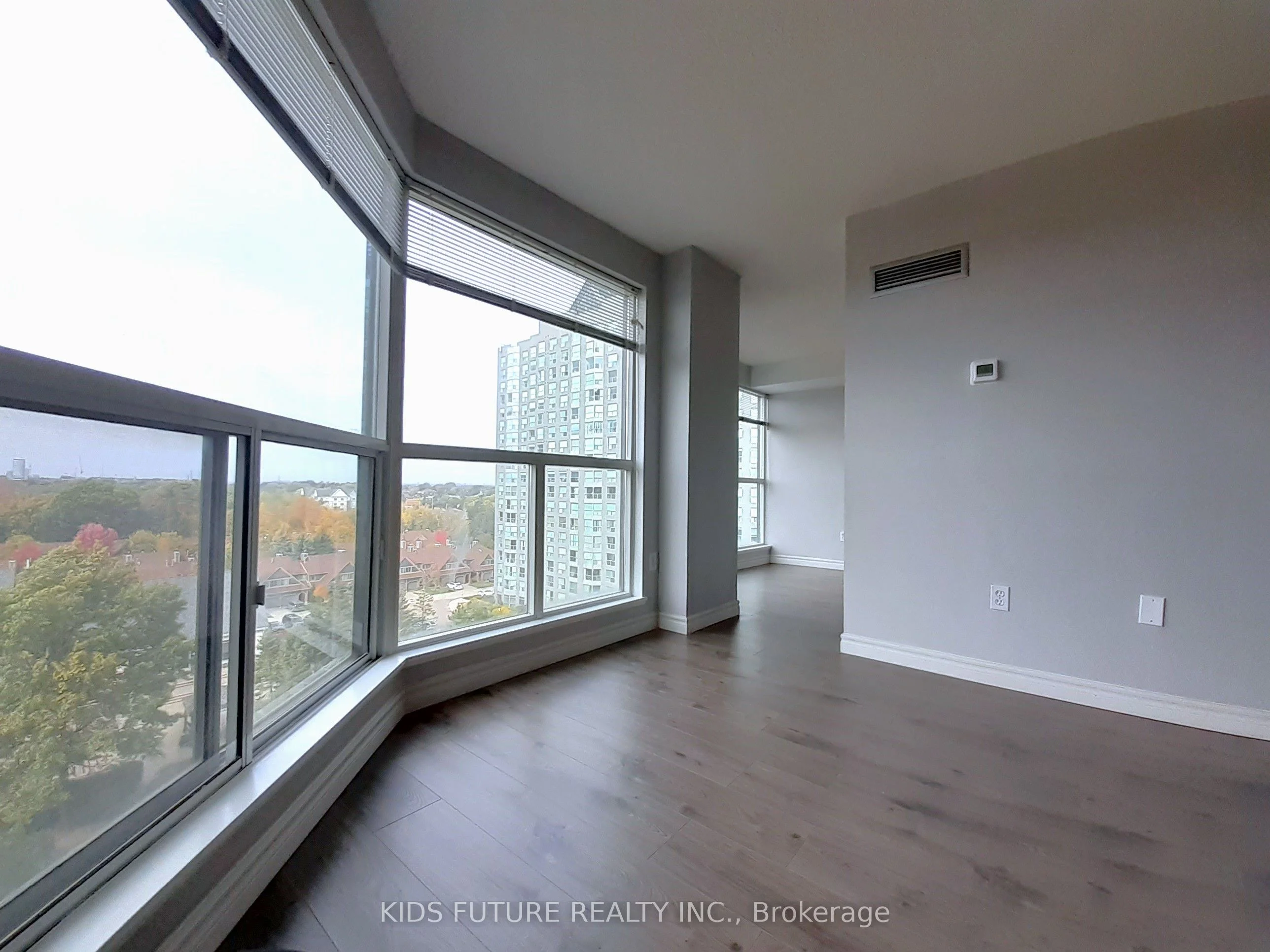 2177 Burnhamthorpe Road W 906, Mississauga, ON L5L 5P9