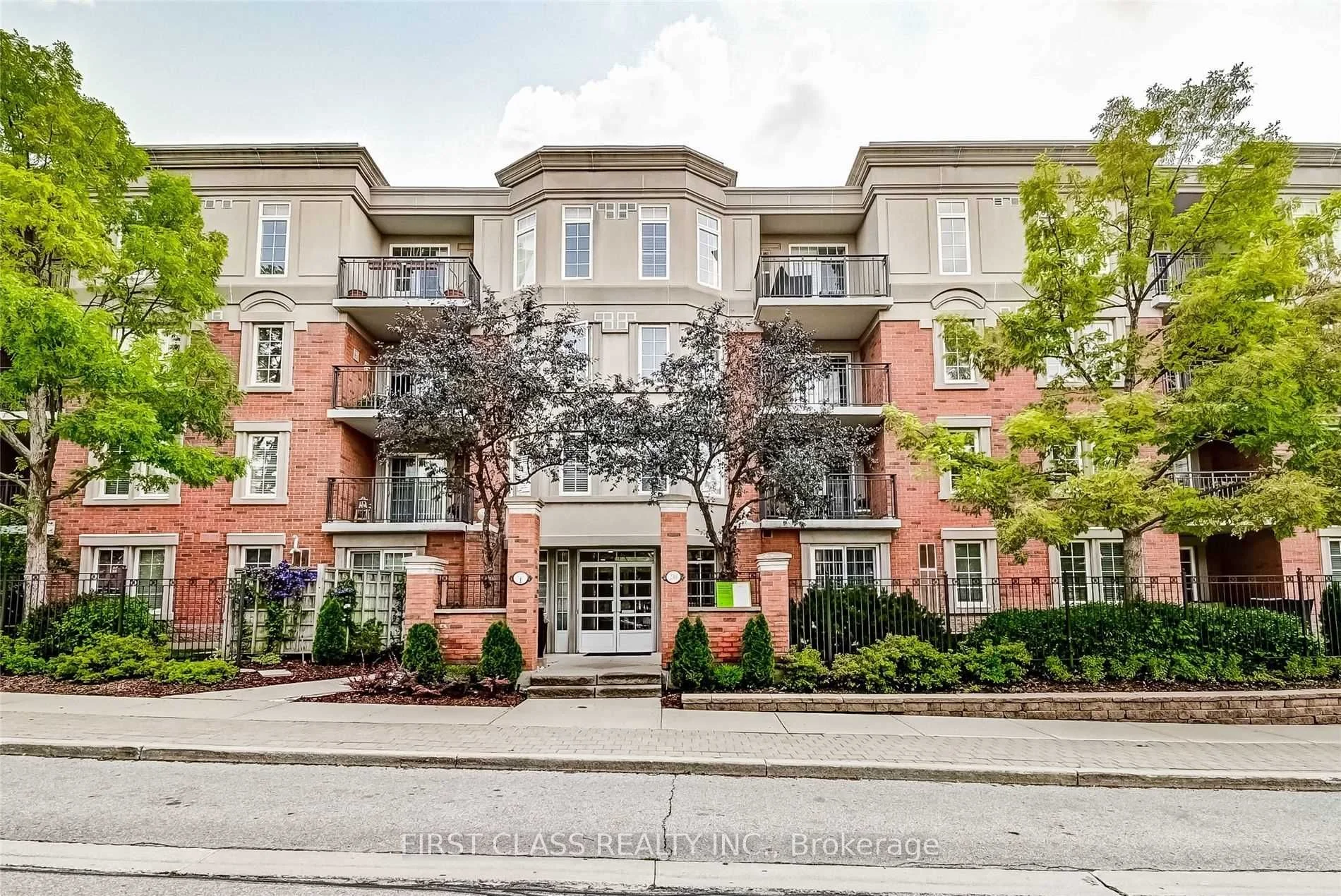 2301 Parkhaven Boulevard 309, Oakville, ON L6H 6V6