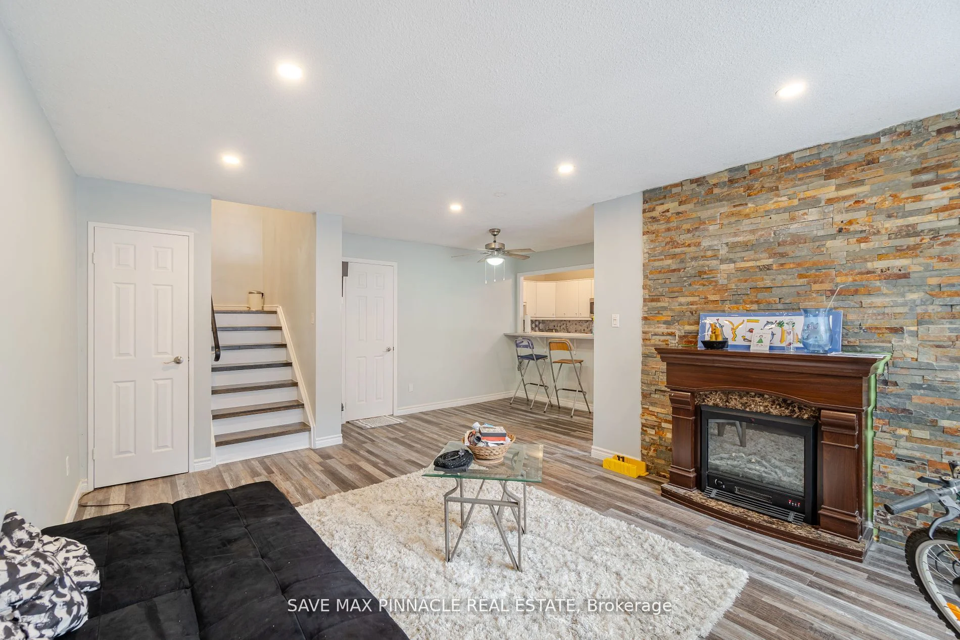 3060 Constitution Boulevard 282, Mississauga, ON L4Y 3X8