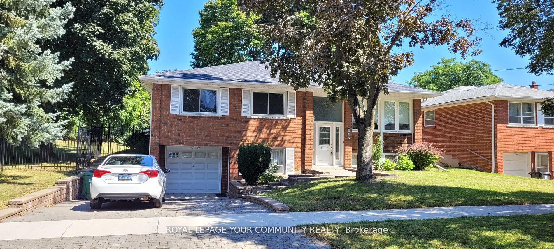 115 Poynter Drive Main, Toronto W09, On M9r 1l7
