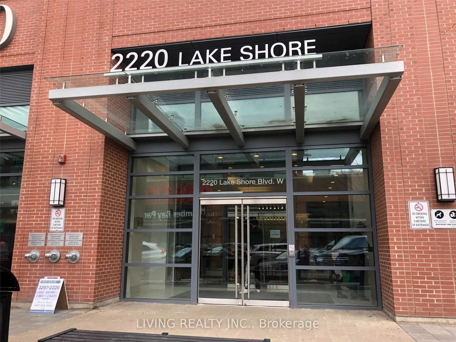 2220 Lakeshore Boulevard W 1510, Toronto W06, On M8v 0c1