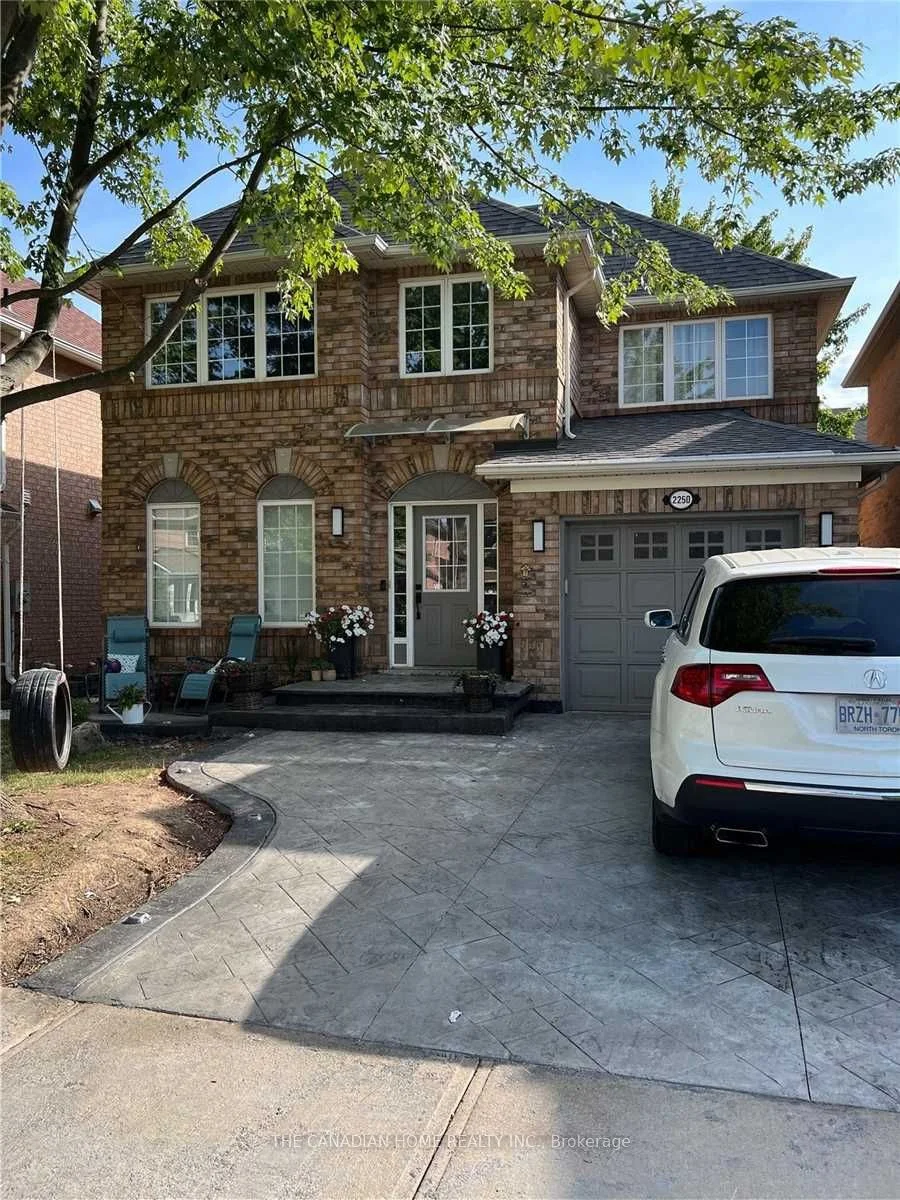 2250 Oakhaven Drive, Oakville, On L6m 3x9