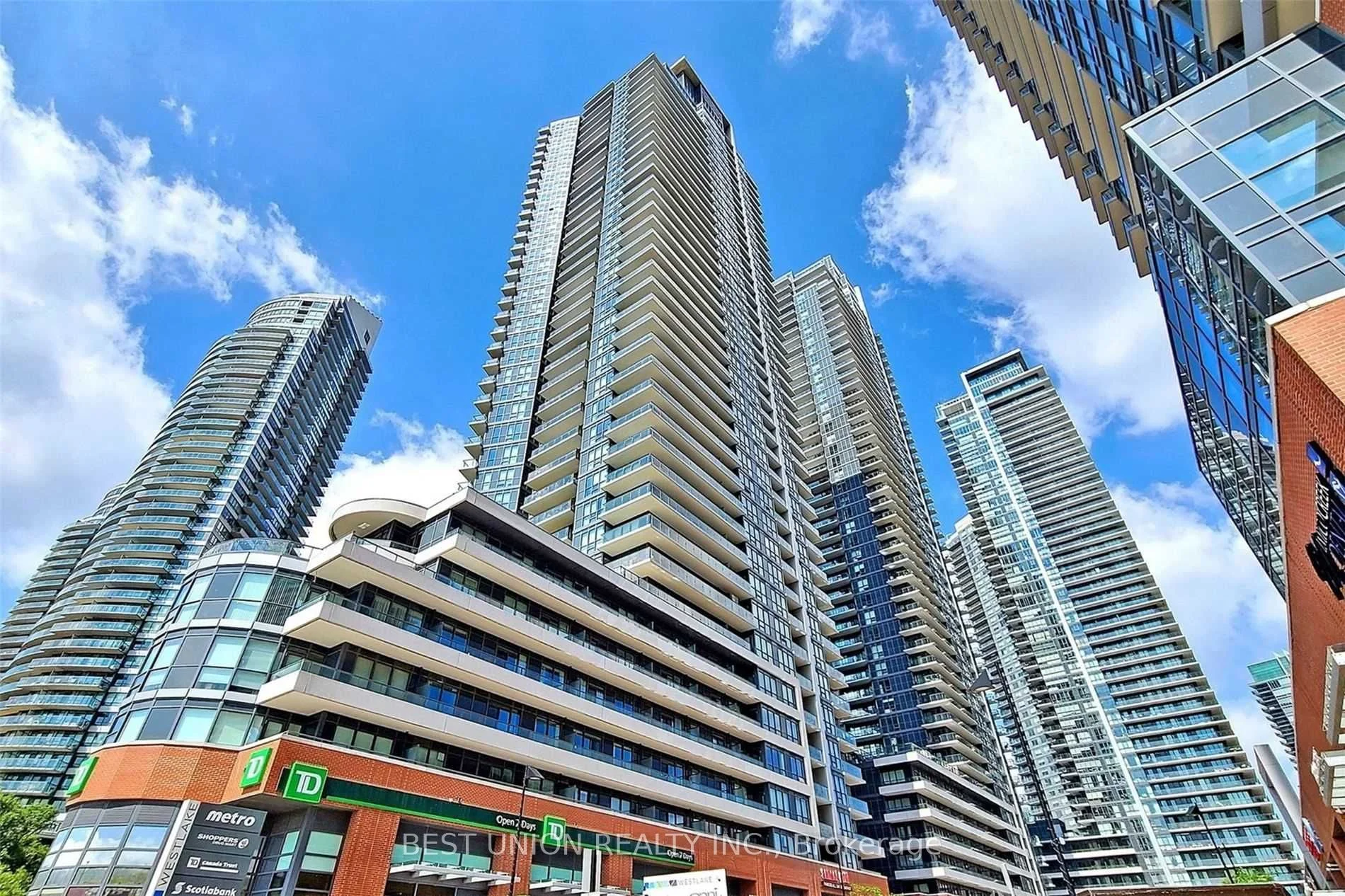 2212 Lake Shore Boulevard 2502, Toronto W06, On M8v 0c2