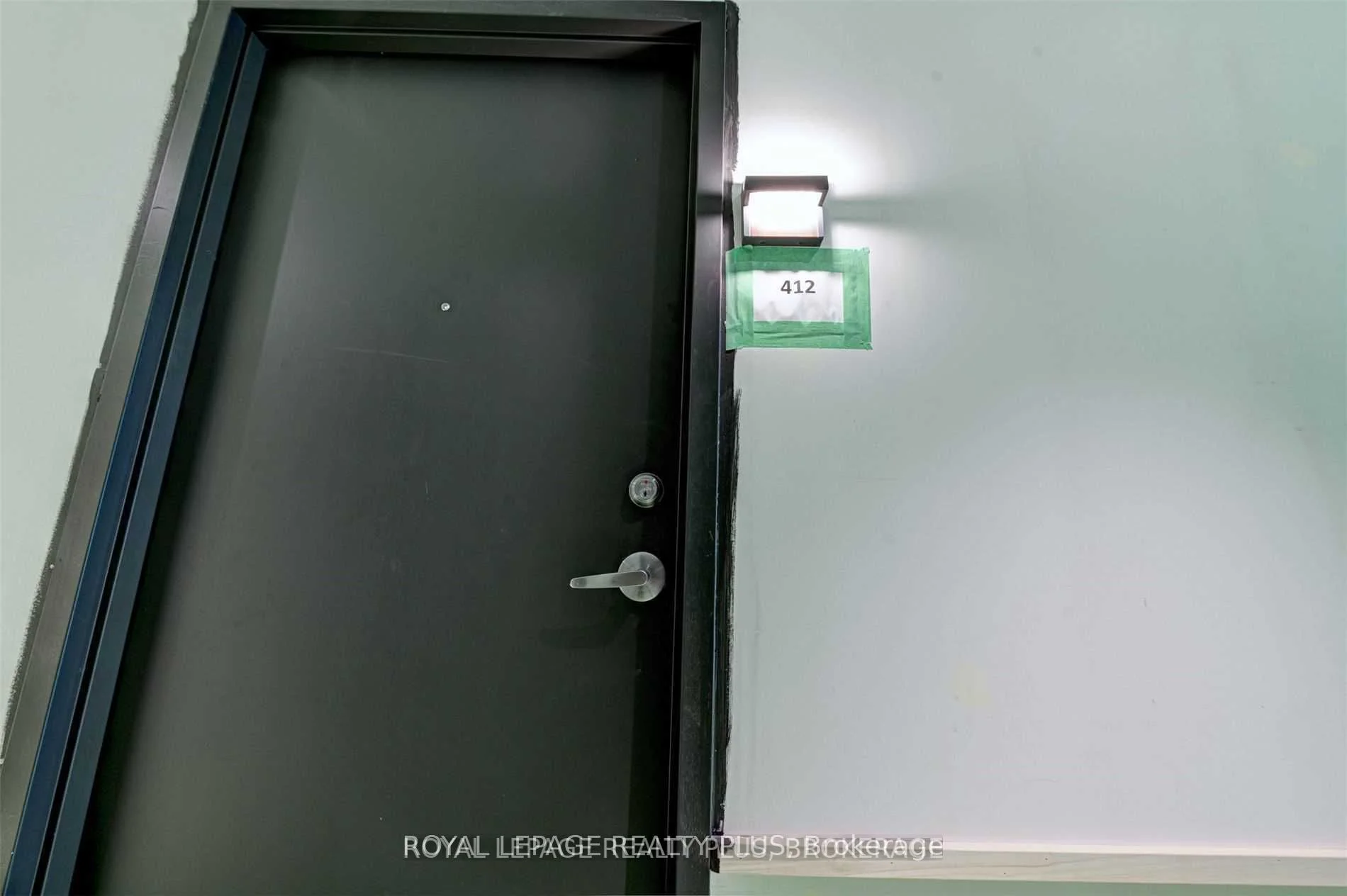 297 Oak Walk Drive 412, Oakville, On L6m 6z3