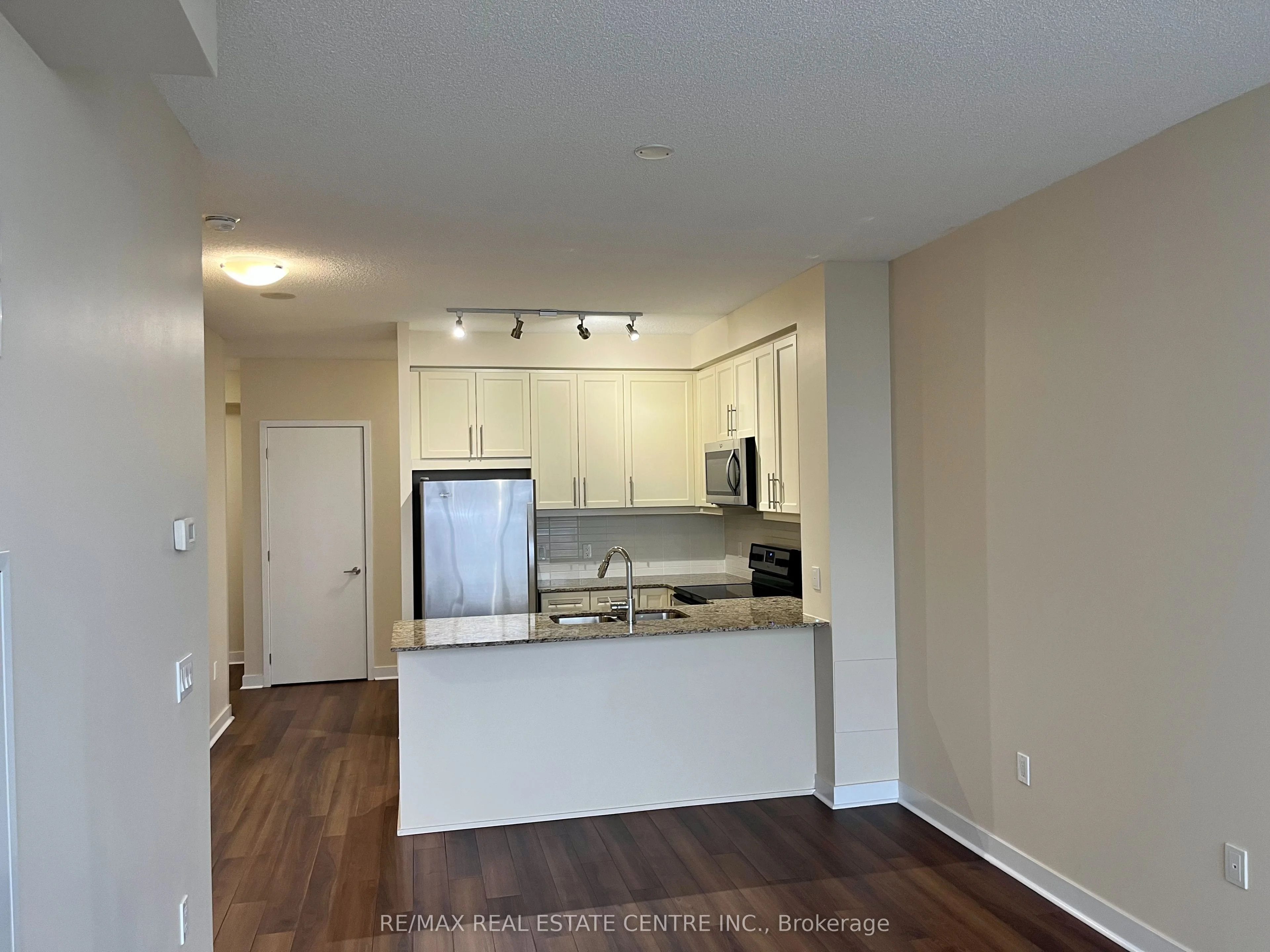 3975 Grand Park Drive 310, Mississauga, ON L5B 0K4