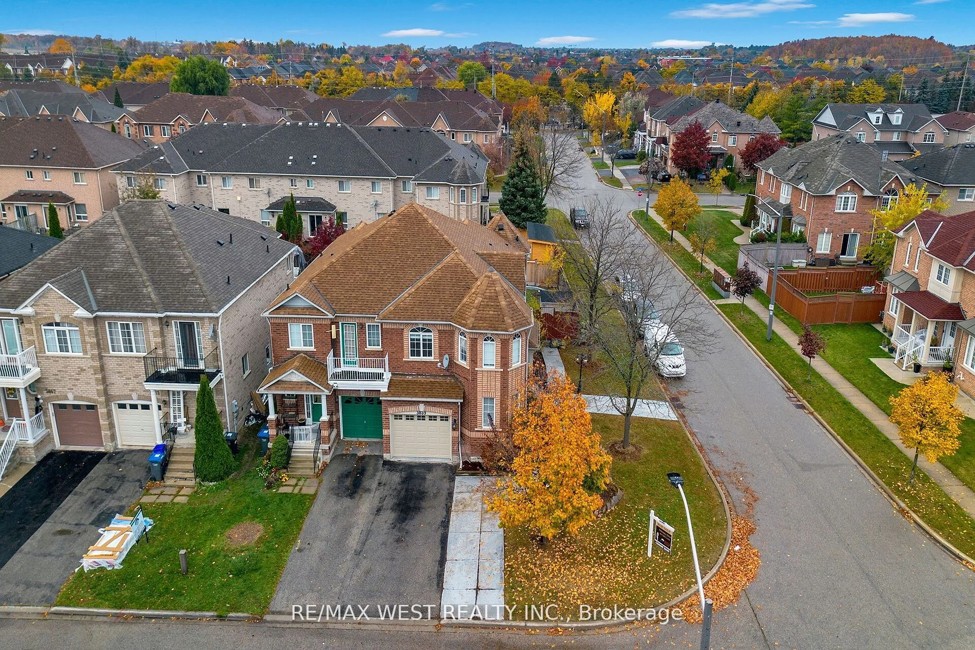 3859 Freeman Terrace, Mississauga, ON L5M 6P9