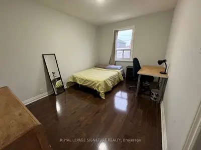 32 Belgravia Avenue Pr Bdrm, Toronto W04, ON M6E 2M5