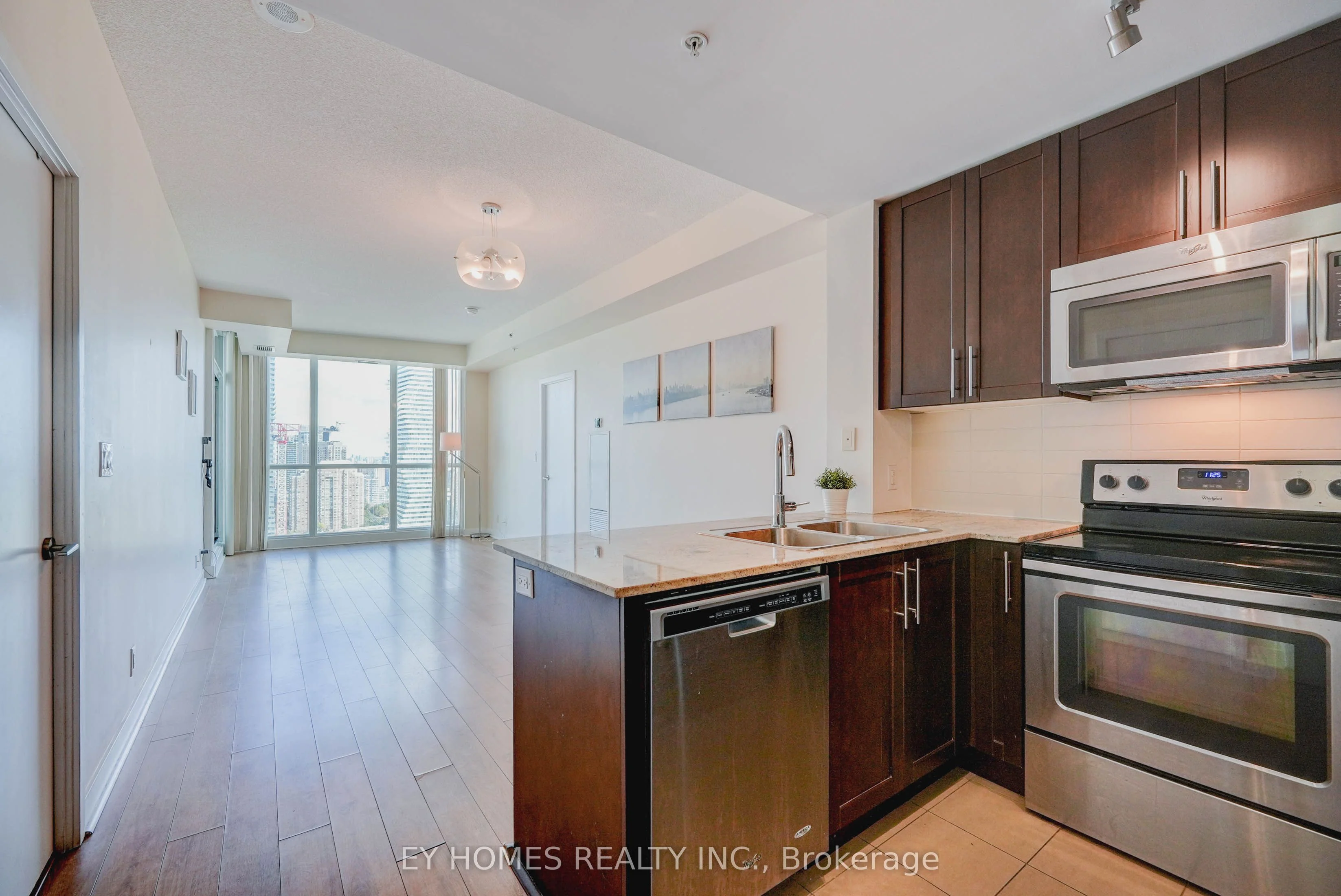 3985 Grand Park Drive 2501, Mississauga, ON L5B 0H8