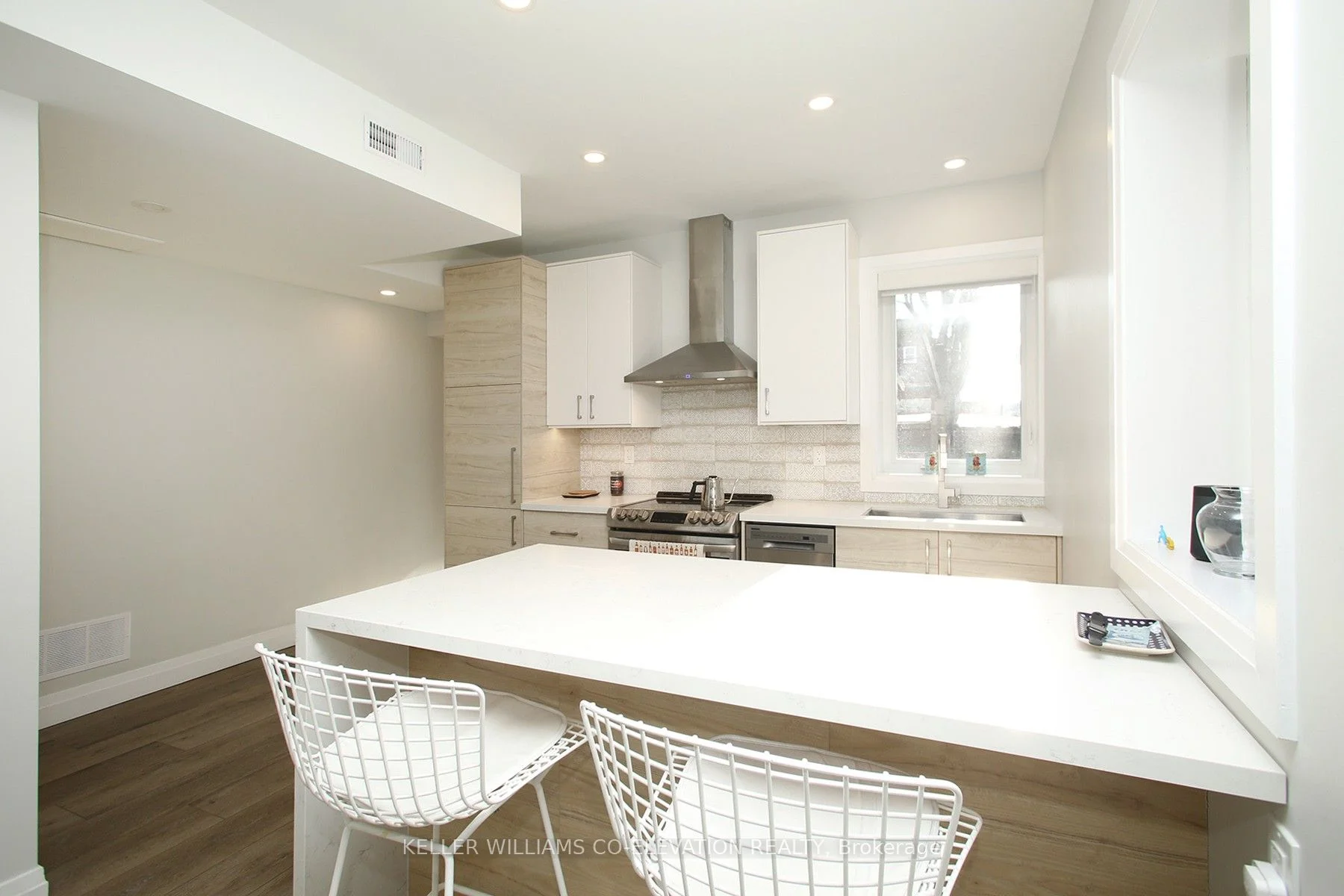 73 Chelsea Avenue Main, Toronto W02, On M6p 1b9