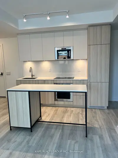 215 Lakeshore Road W 201, Mississauga, On L5h 0a7