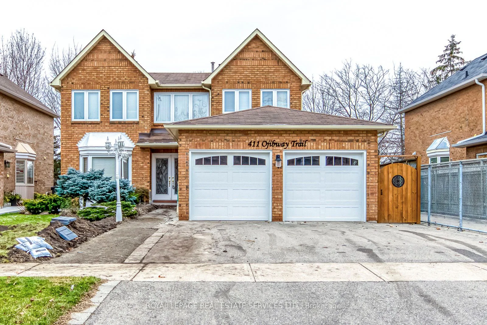 411 Ojibway Trail W Upper#1, Mississauga, ON L4Z 3A5