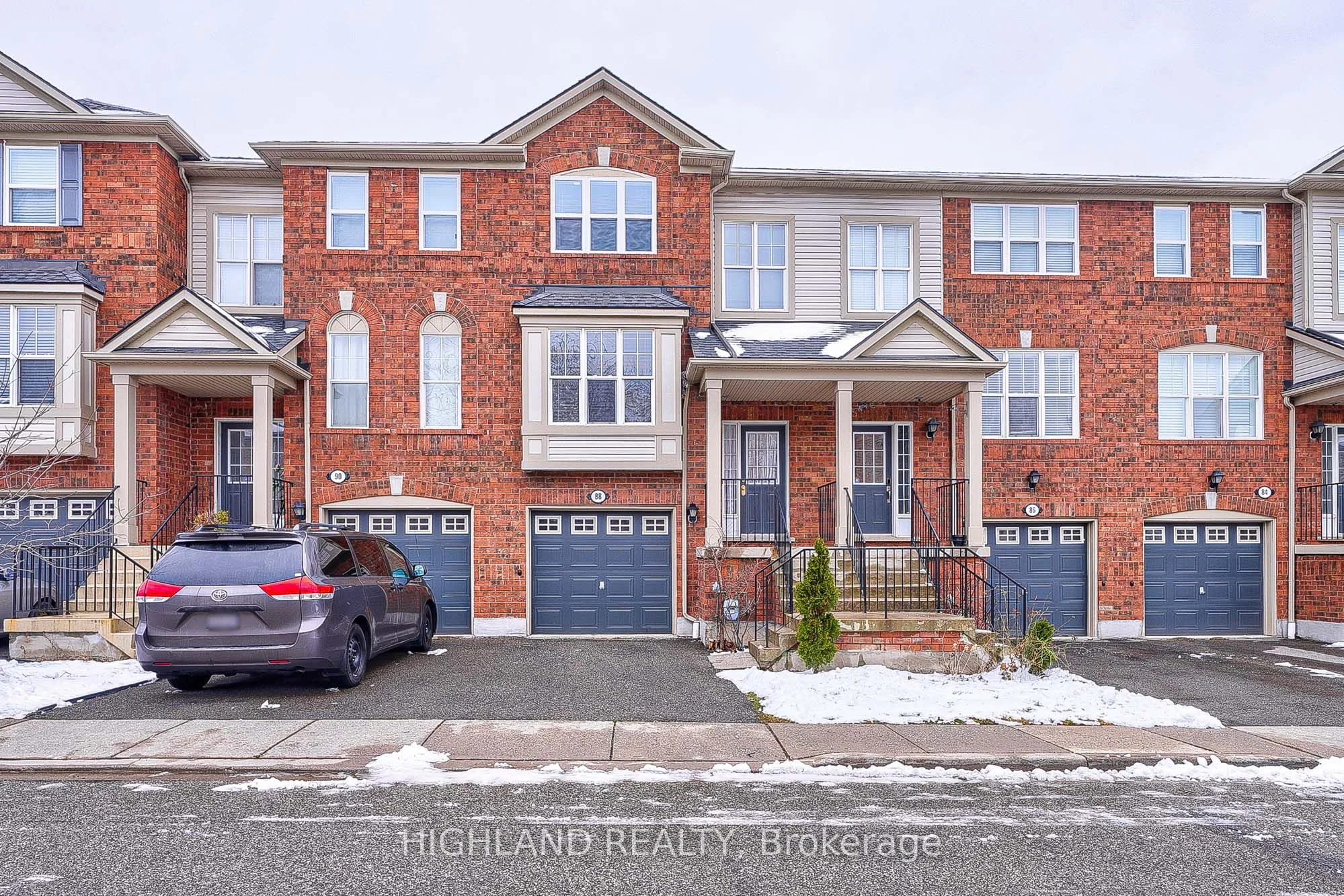 5980 Whitehorn Avenue 88, Mississauga, On L5v 2y4