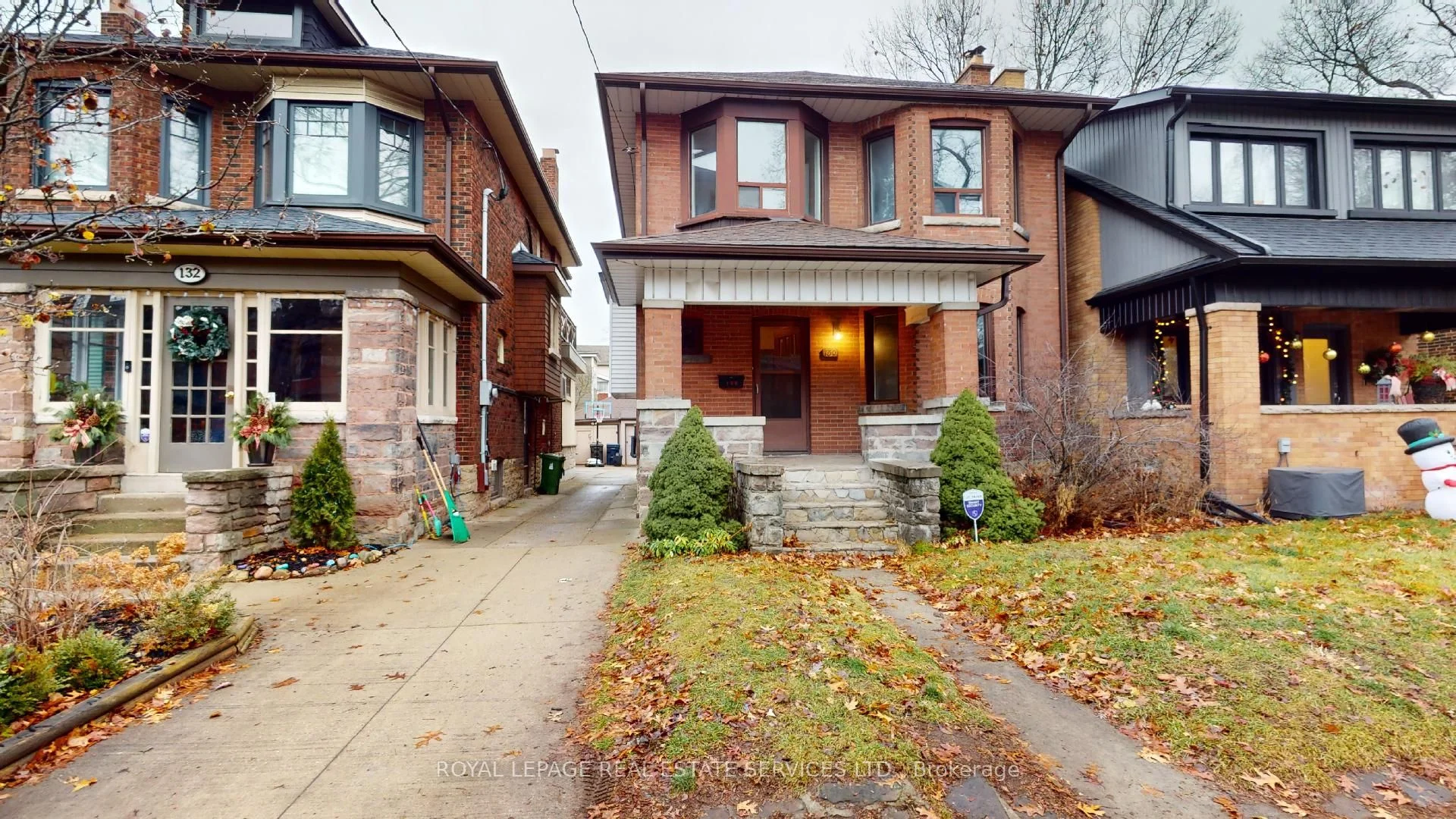 130 Colbeck Street, Toronto W02, ON M6S 1V5