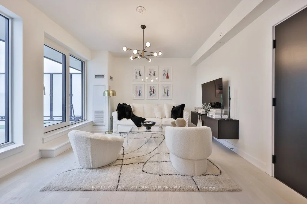3200 William Coltson Avenue 915, Oakville, ON L6H 7C2