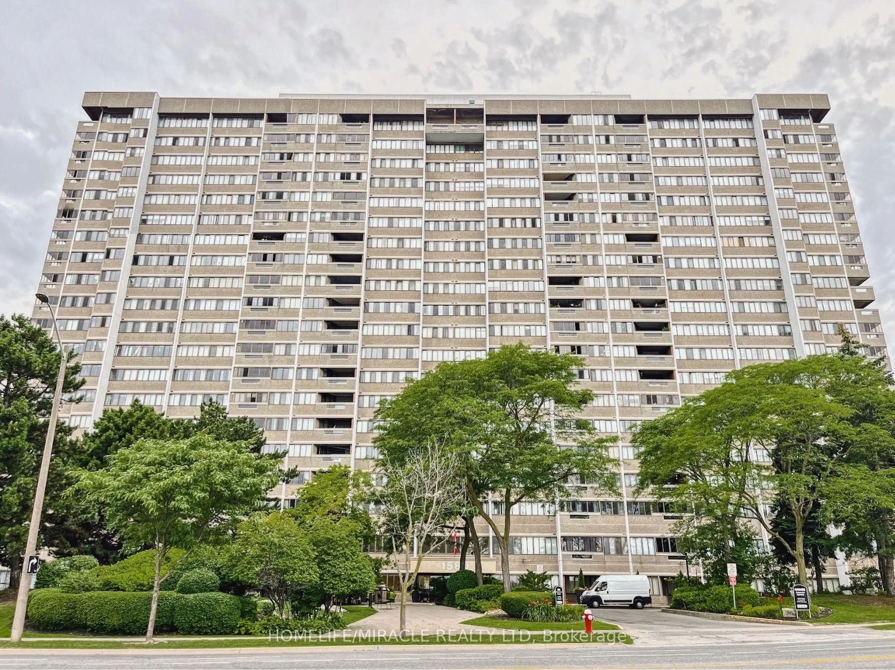 1580 Mississauga Valley Boulevard 202, Mississauga, On L5a 3t8