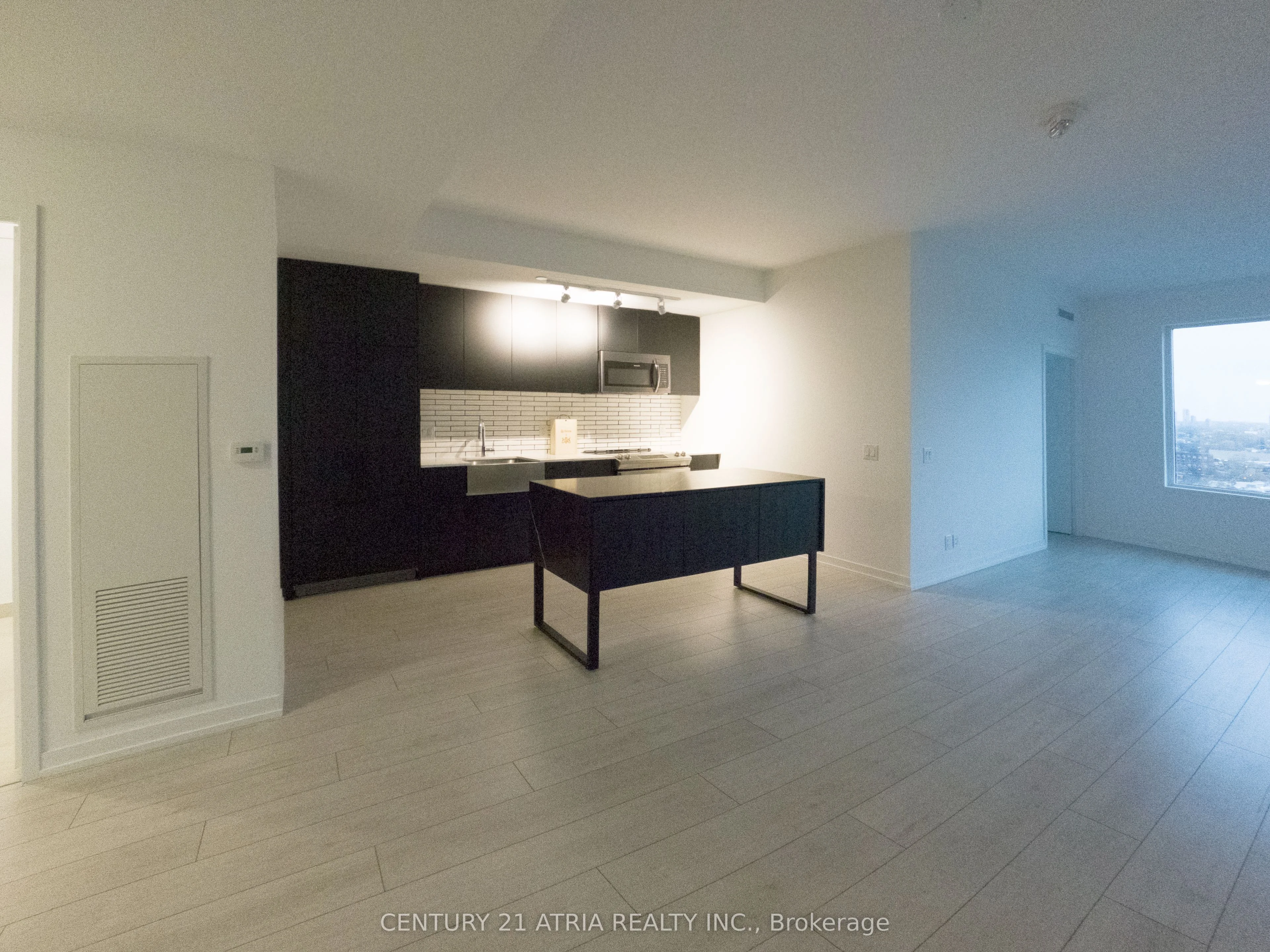 270 Dufferin Street 1216, Toronto W01, On M6k 0h8