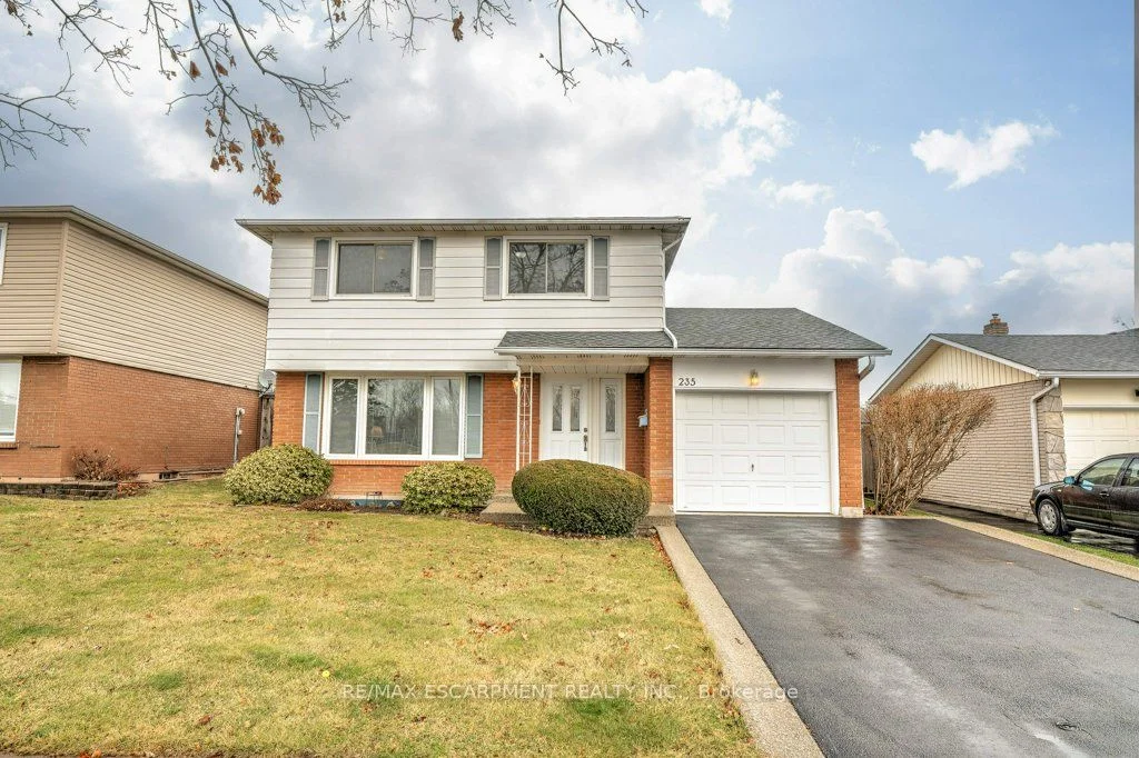 235 Kenwood Avenue, Burlington, ON L7L 4L9