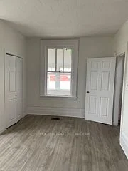 216 Main Street N, Halton Hills, On L7j 1w9