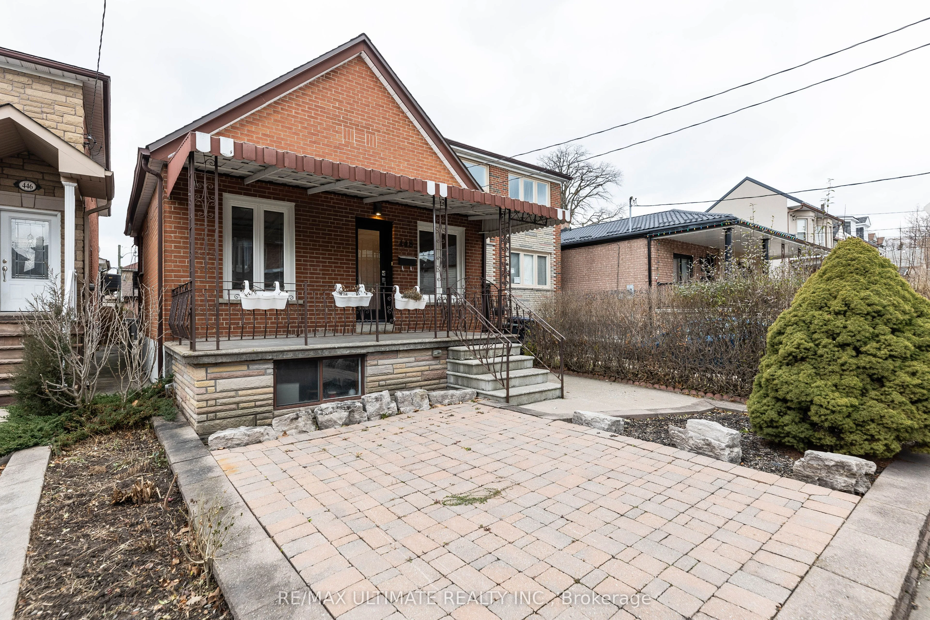 448 Salem Avenue N Main, Toronto W02, On M6h 3c9