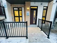 155 Canon Jackson Drive 104, Toronto W04, ON M6M 2G1