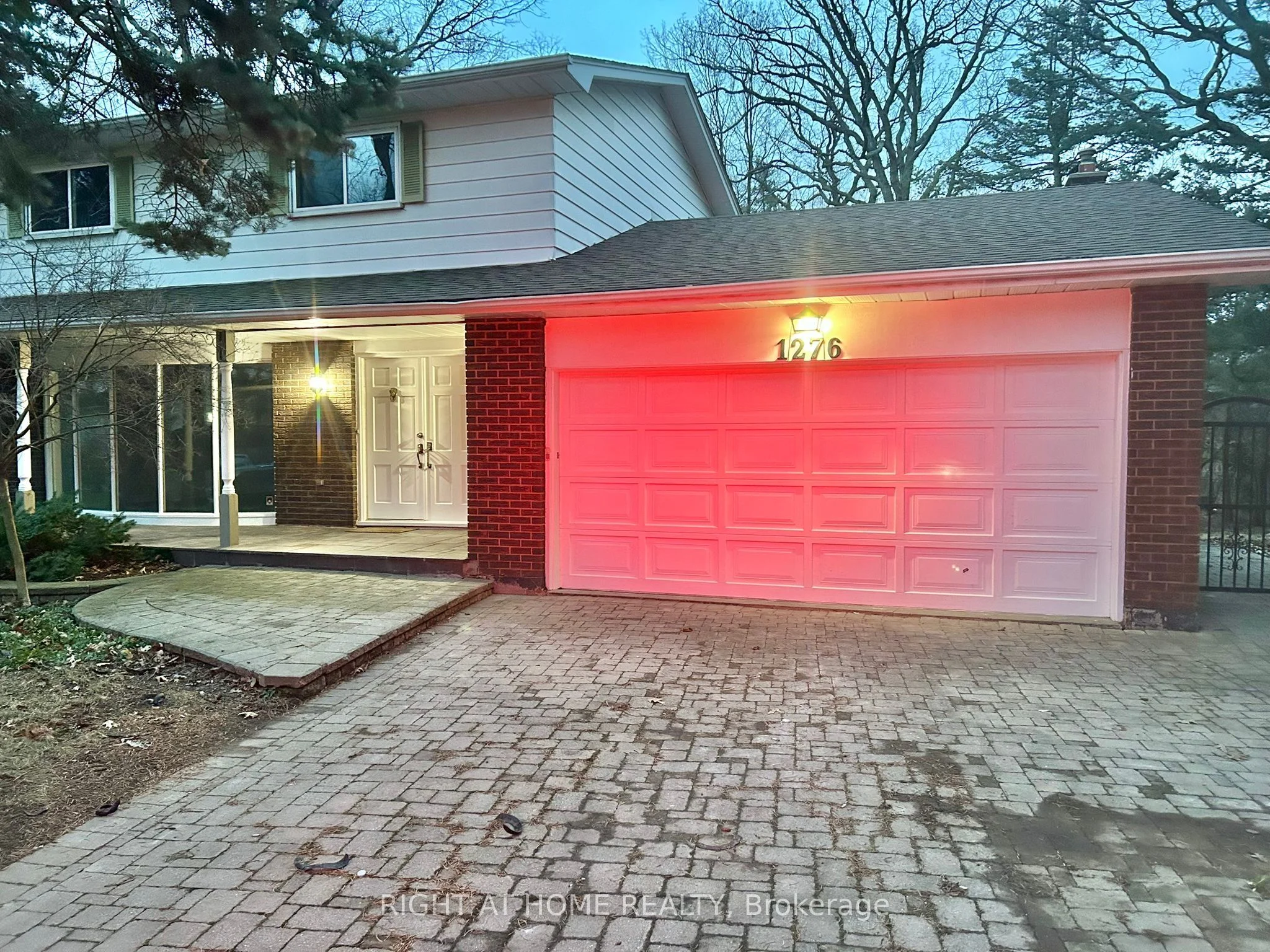 1276 Hillview Crescent, Oakville, On L6h 2c7