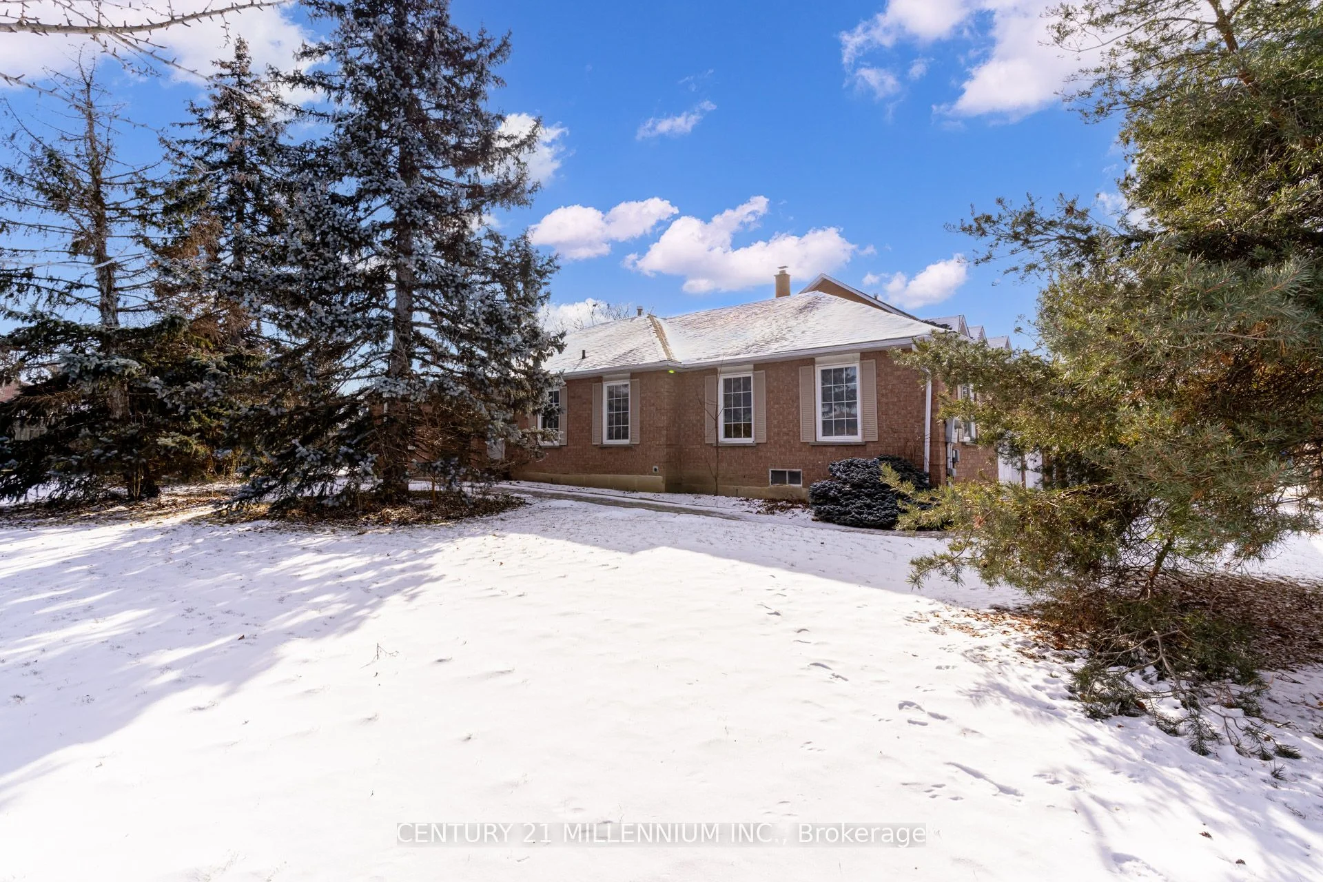 1572 Cartier Court, Mississauga, ON L5M 4B3