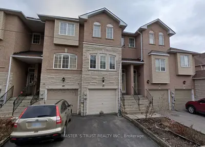 47 Pioneer Avenue, Toronto W04, On M6m 5h5