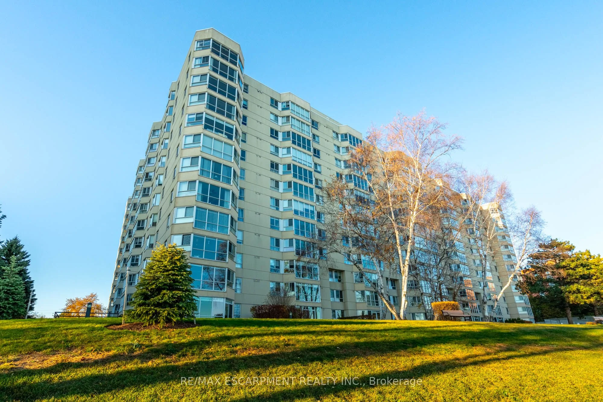5280 Lakeshore Road 1212, Burlington, On L7l 5r1