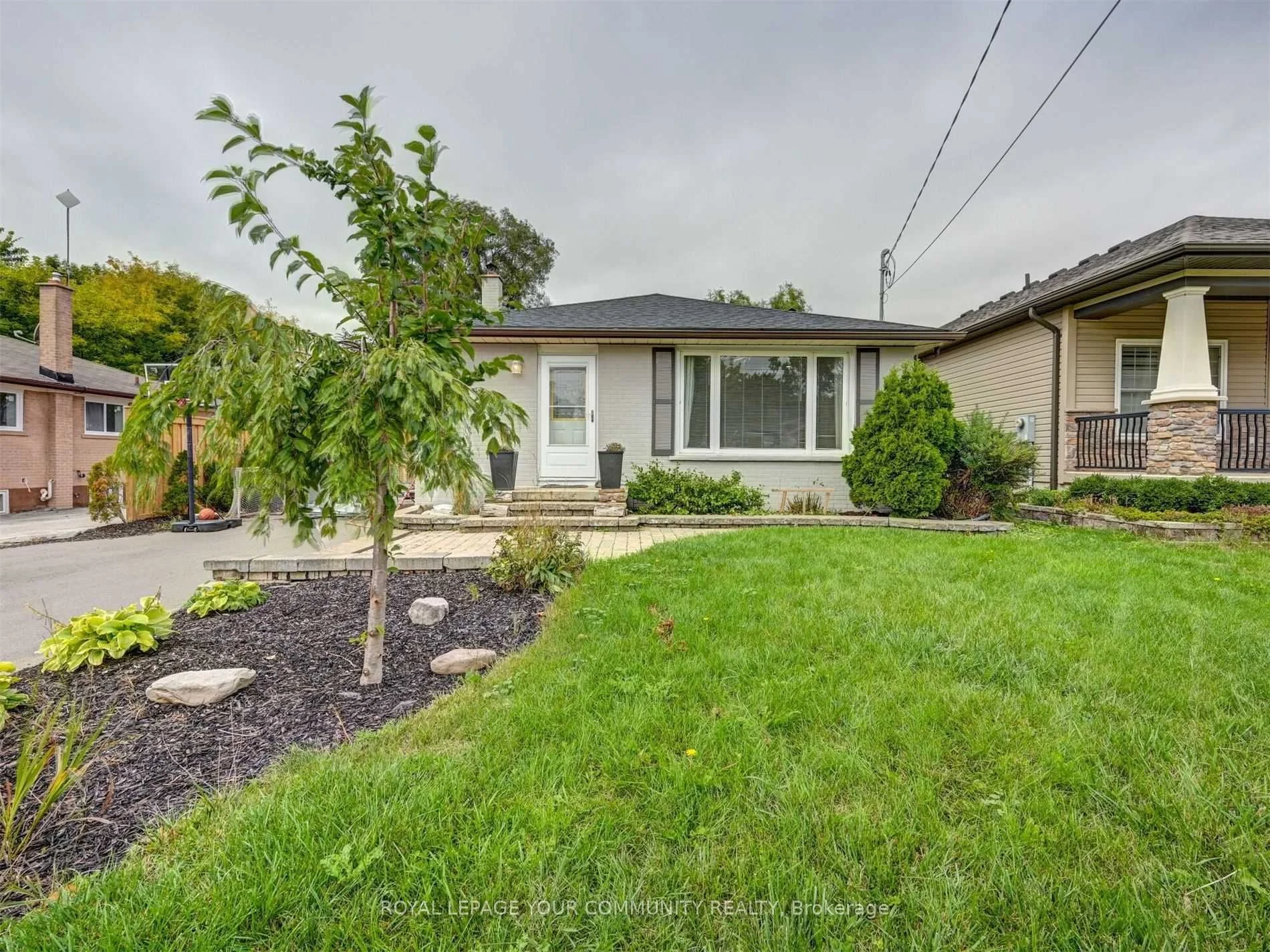 28 Rexway Drive Lower, Halton Hills, On L7g 1p8