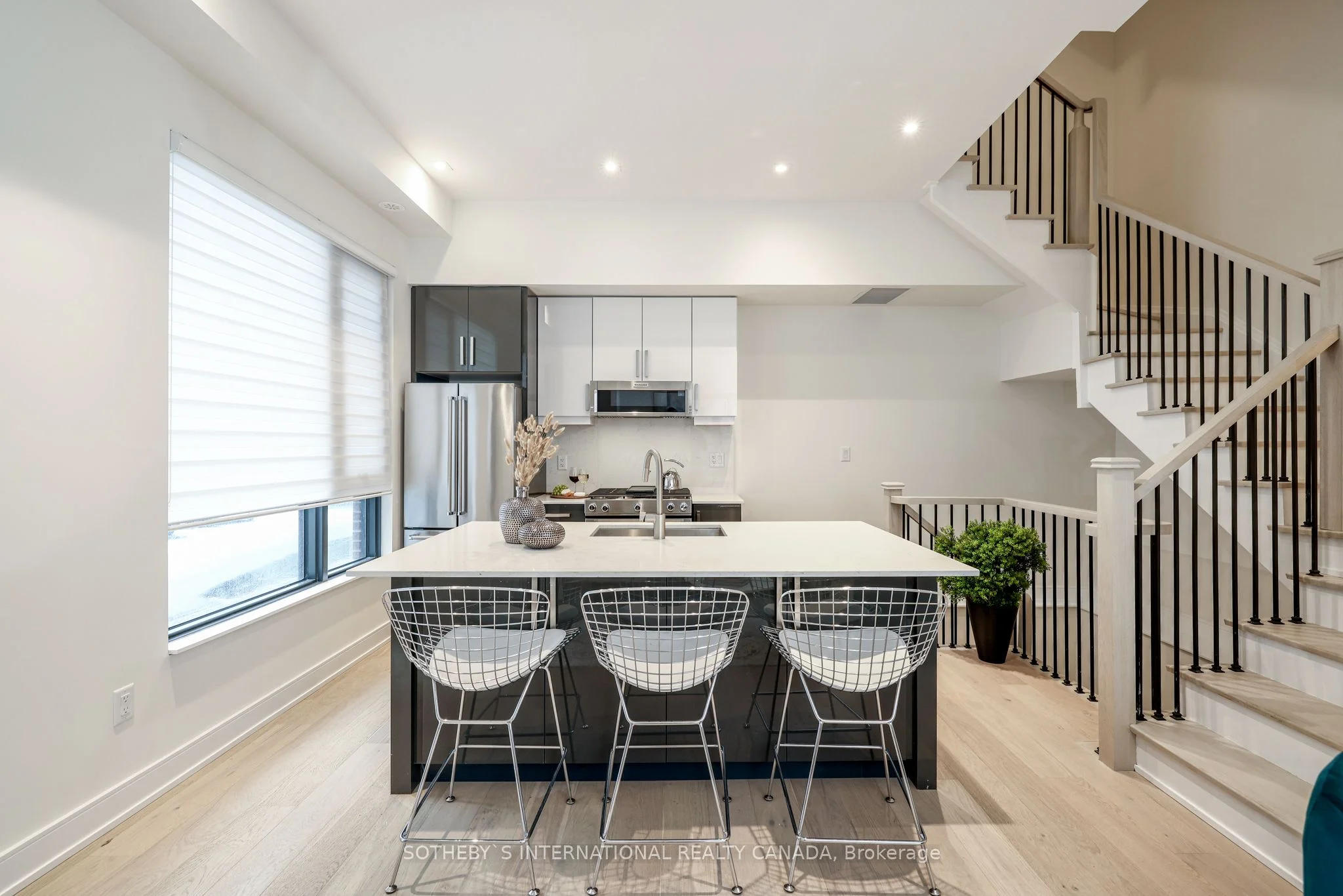 430 Roncesvalles Avenue Th4, Toronto W01, On M6r 0a6
