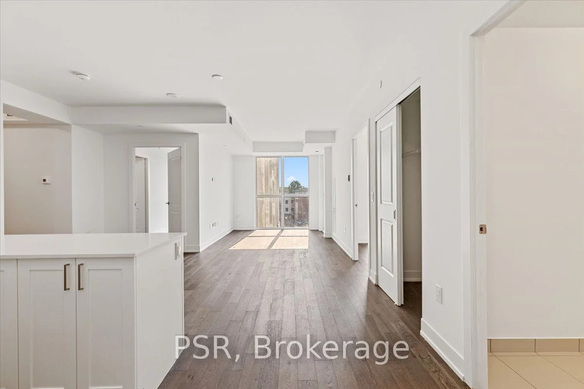 1063 Douglas Mccurdy Comm Circle W 501, Mississauga, On L5g 1h9