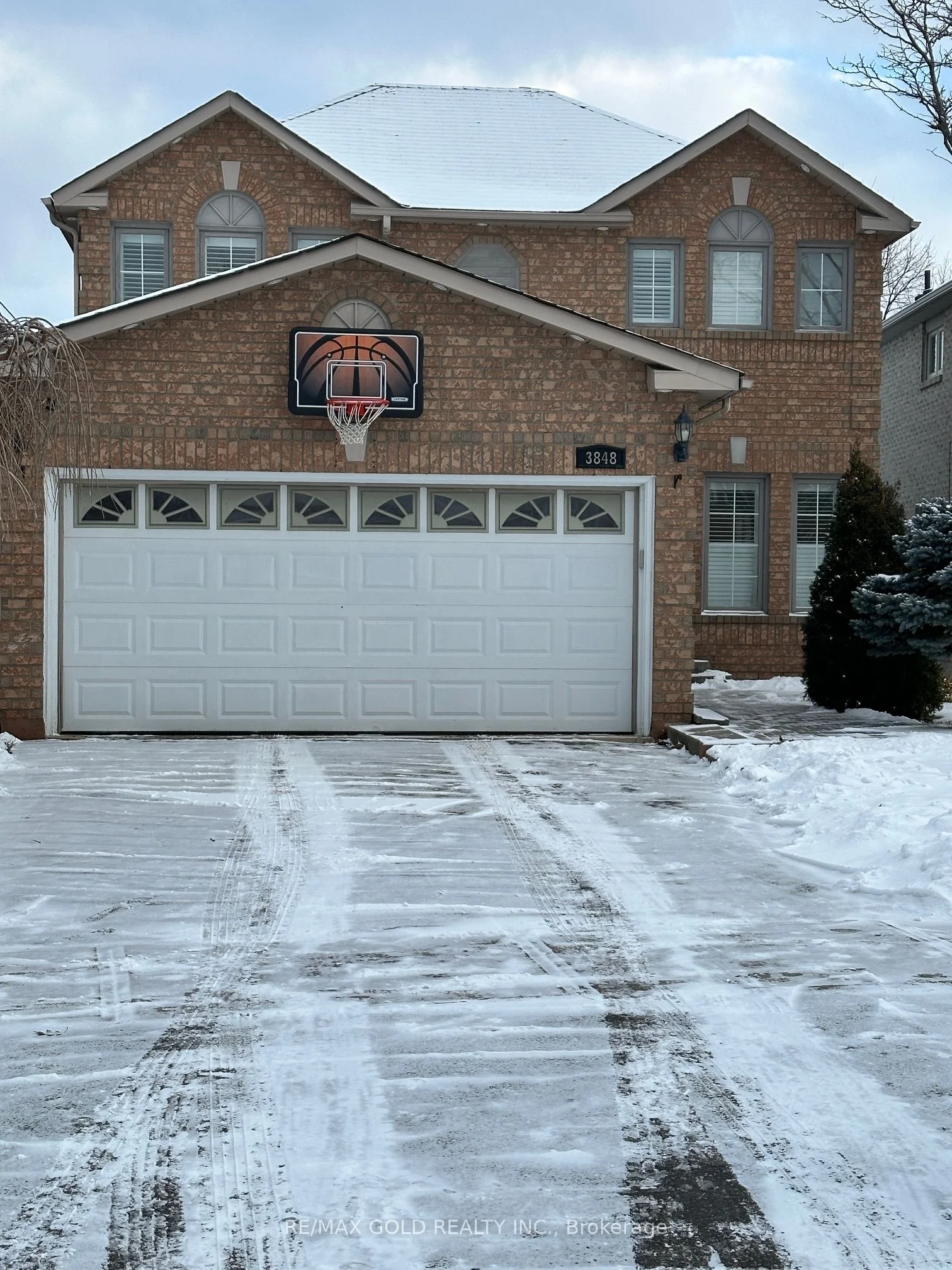 3848 Periwinkle Crescent, Mississauga, ON L5N 6W8