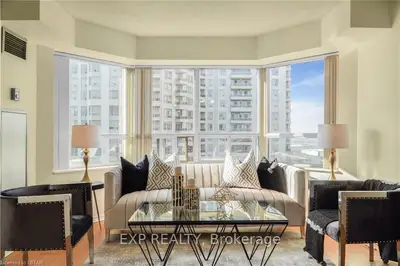 325 Webb Drive 2008, Mississauga, ON L5B 3Z9