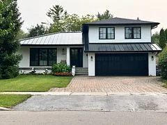 2352 Rosemary Drive, Mississauga, ON L5C 1X2