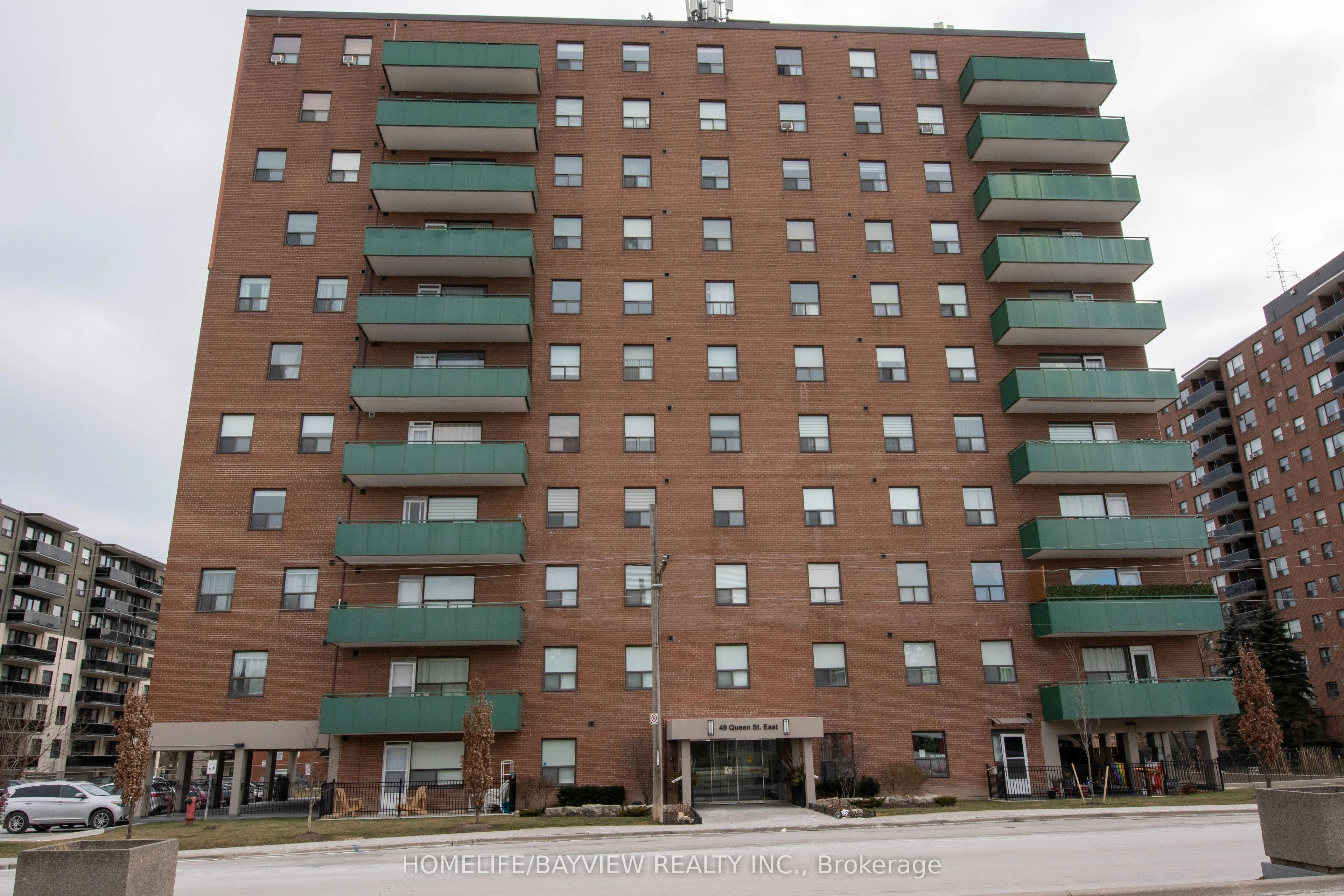 49 Queen Street E 404, Mississauga, ON L5G 4N6