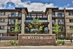 128 Garden Drive W 423, Oakville, On L6k 2w5