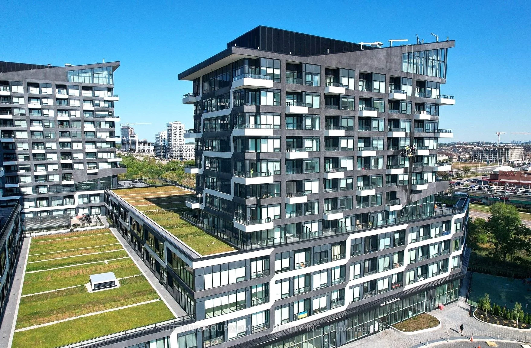 2485 Taunton Road 927, Oakville, On L6h 3r8