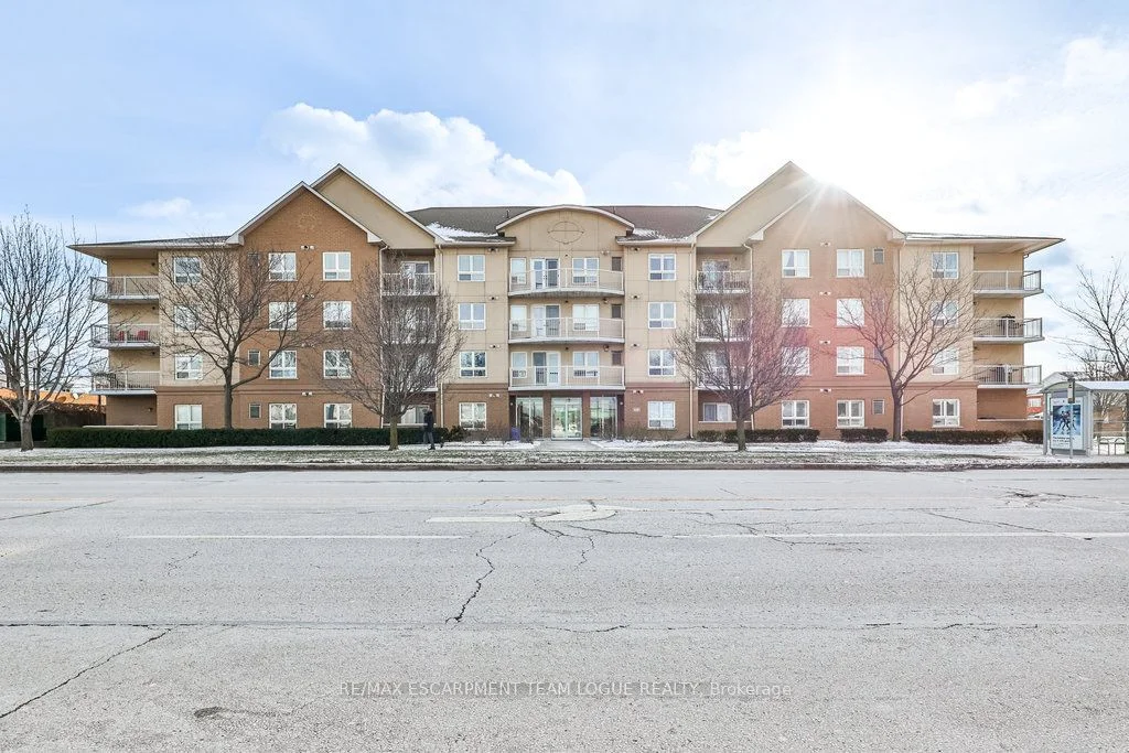 4450 Fairview Street 401, Burlington, ON L7L 7K7