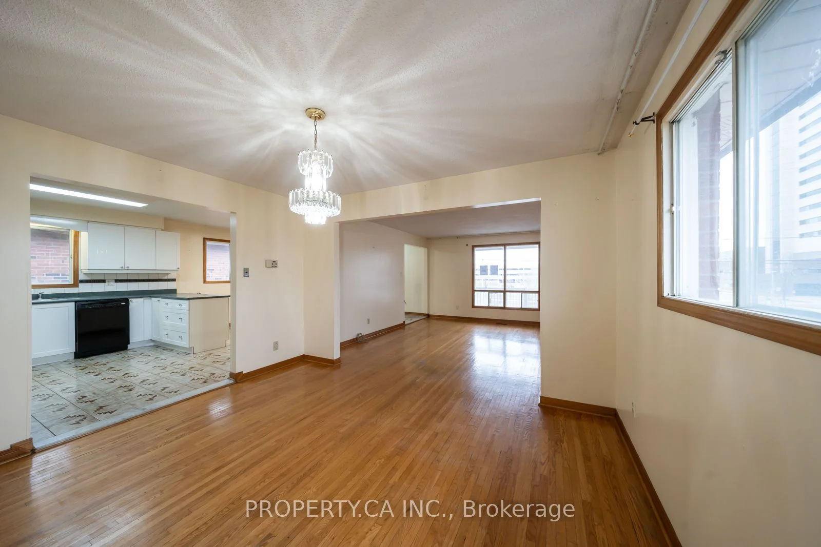 1172 Wilson Avenue W, Toronto W05, ON M3M 1H3