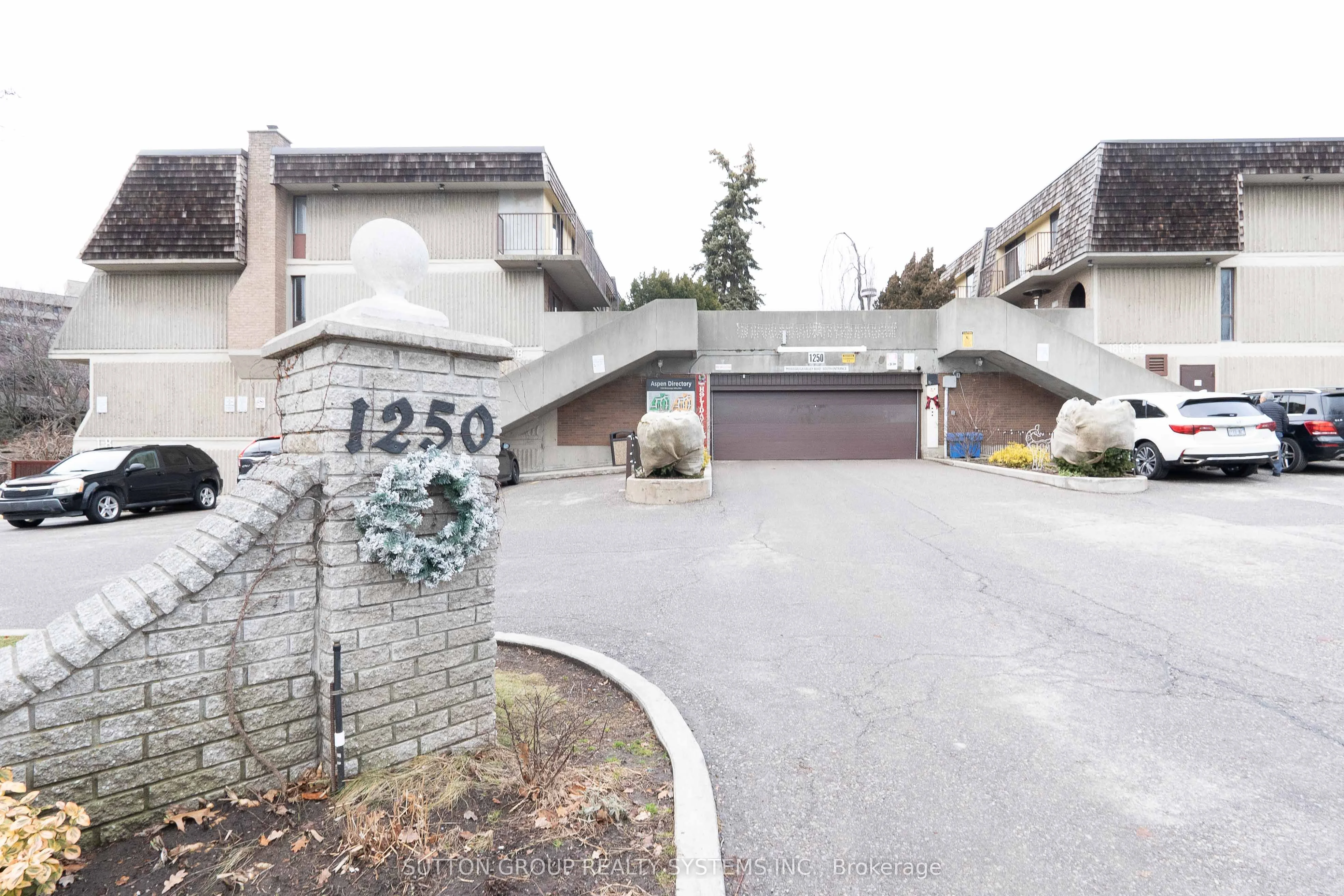 1250 Mississauga Valley Boulevard 163, Mississauga, ON L5A 3R6